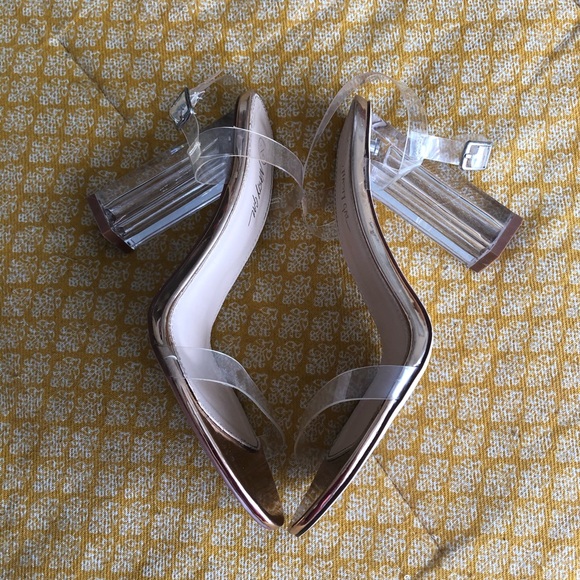 Clear Block Heels with Gold Details - Picture 4 of 4